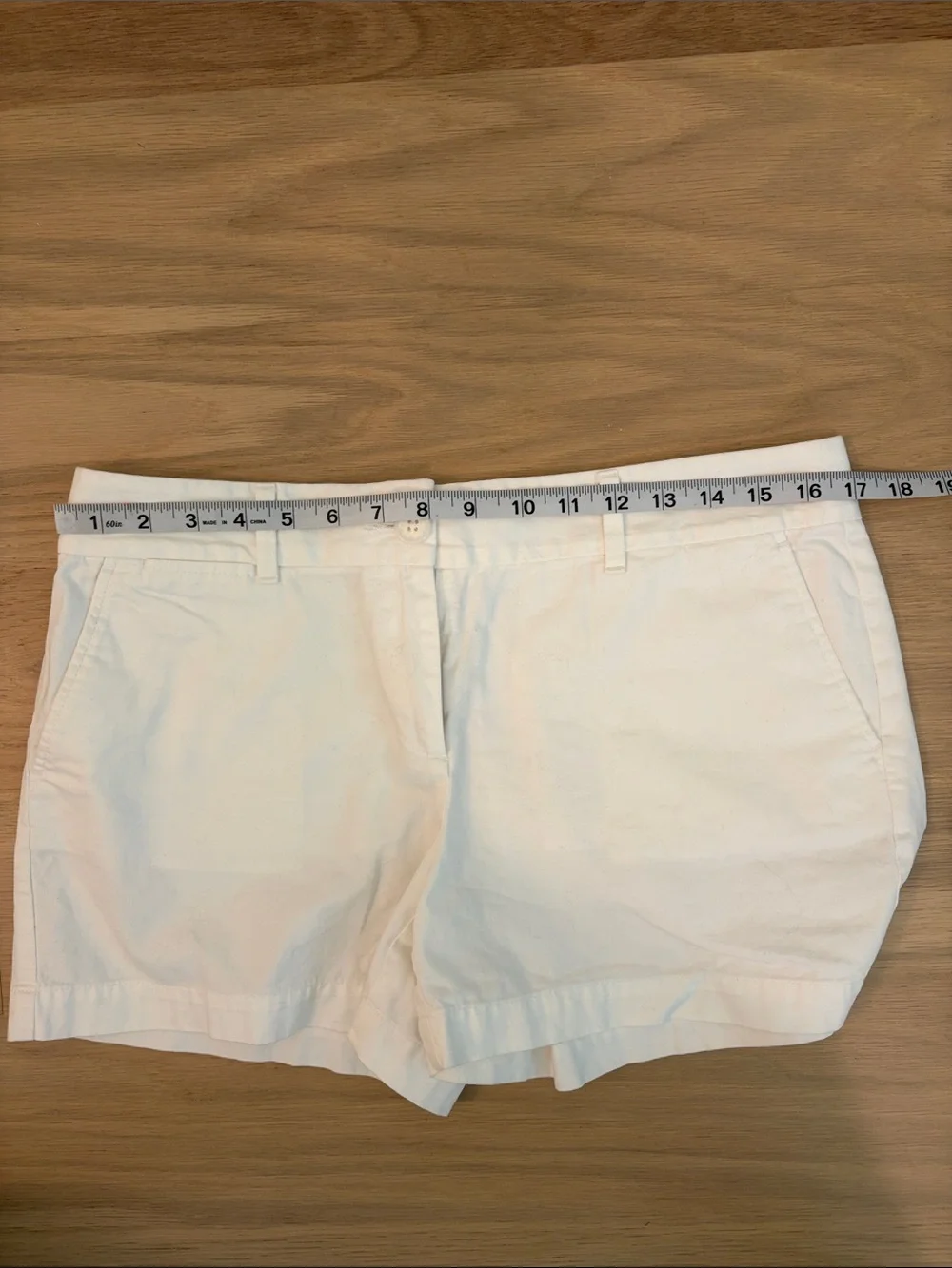 LOFT White Tailored Cotton Chino Shorts, 6, GUC - Picture 5 of 7